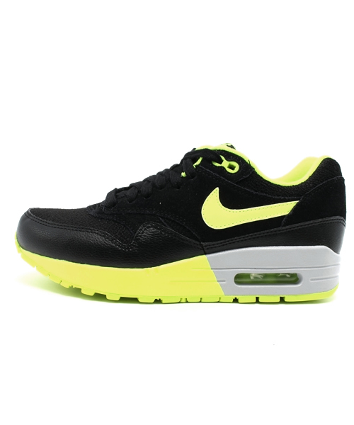 NIKE（ナイキ）の「ウィメンズ ナイキ エアマックス1 WMNS NIKE AIR MAX 1 319986-030（スニーカー・レディース・ブラック・24cm/23cm/24.5cm/23.5cm）」の2枚目の写真