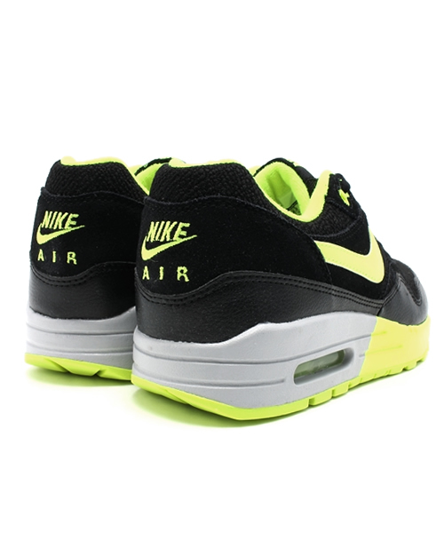 NIKE（ナイキ）の「ウィメンズ ナイキ エアマックス1 WMNS NIKE AIR MAX 1 319986-030（スニーカー・レディース・ブラック・24cm/23cm/24.5cm/23.5cm）」の4枚目の写真