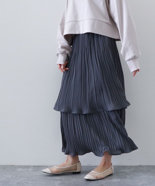 archives（アルシーヴ）の「プリーツティアードスカート（スカート・レディース・ブルー/ブラック/ピンクベージュ/ベージュ/グリーン・MEDIUM）」の4枚目の写真