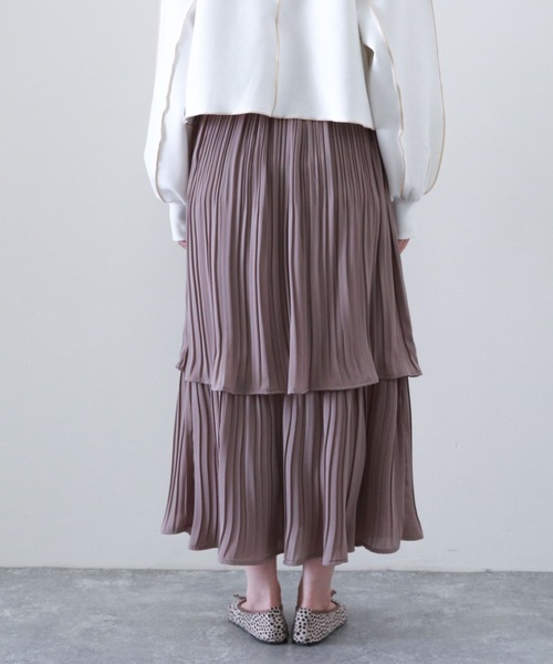 archives（アルシーヴ）の「プリーツティアードスカート（スカート・レディース・ブルー/ブラック/ピンクベージュ/ベージュ/グリーン・MEDIUM）」の17枚目の写真