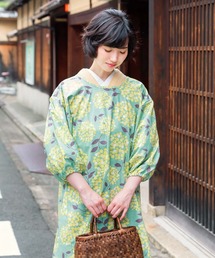 KIMONOMACHI（キモノマチ）の「KIMONOMACHI オリジナル 割烹着 ロング丈 日本製 普段使いに、誕生日、母の日ギフトに（エプロン）」