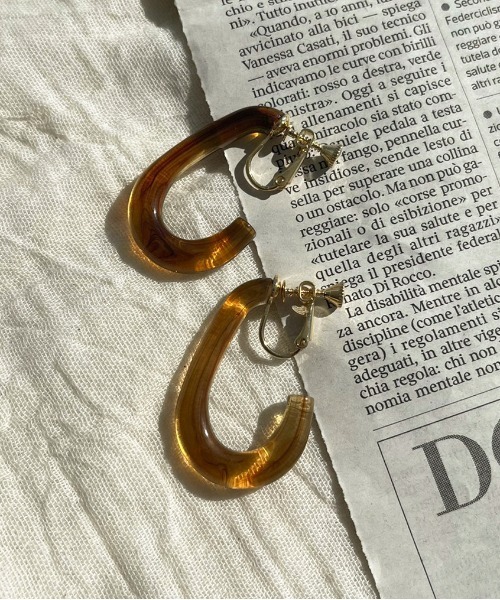 apres jour mignon（アプレジュールミニョン）の「【apresjour mignon×ARIAZ】アソートカラーイヤリング（イヤリング・レディース・モカ/アイボリー/オフホワイト/グレイッシュベージュ/ダークブラウン/マスタード/ライトブラウン/その他・ONESIZE）」の5枚目の写真