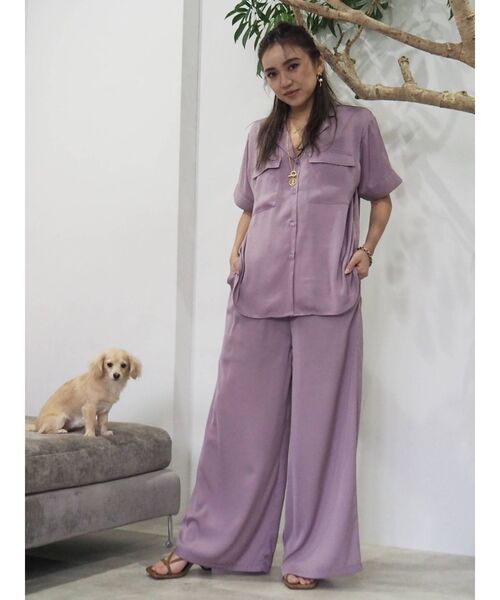 EVRIS（エヴリス）の「サテンワイドイージーパンツ【セットアップ着用可能】（その他パンツ・レディース・パープル/カーキ/ベージュ/ブラック・FREE）」の16枚目の写真