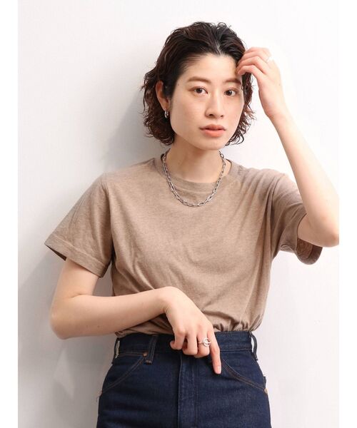 Ungrid(アングリッド)の「BASIC クルーネックTee(Tシャツ/カットソー・レディース・ブラック/オフホワイト/ベージュ・SMALL/MEDIUM)」の1枚目の写真