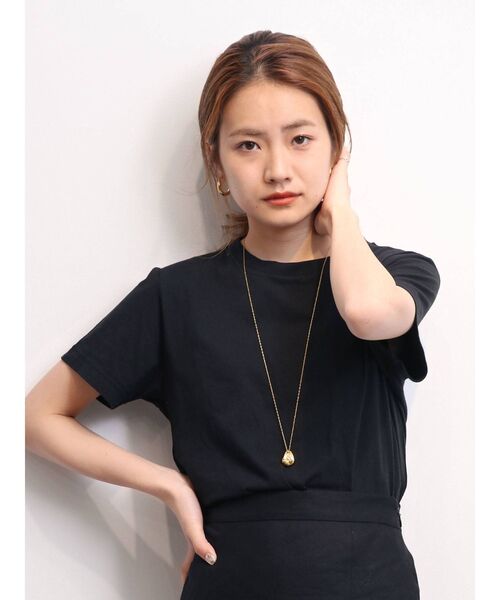 Ungrid(アングリッド)の「BASIC クルーネックTee(Tシャツ/カットソー・レディース・ブラック/オフホワイト/ベージュ・SMALL/MEDIUM)」の5枚目の写真
