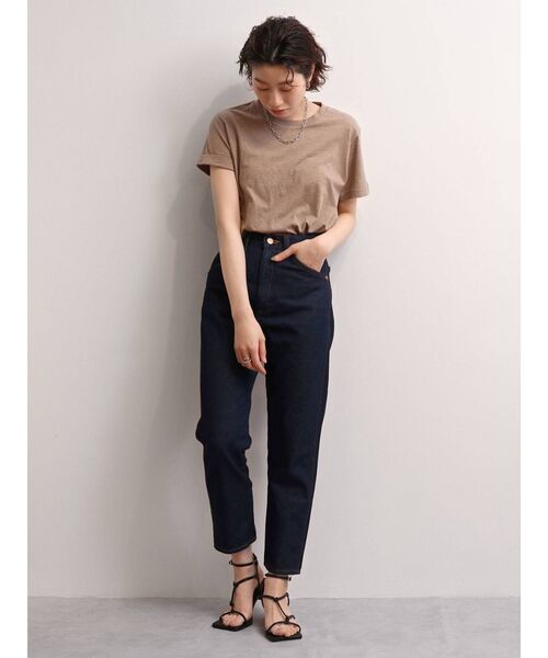 Ungrid(アングリッド)の「BASIC クルーネックTee(Tシャツ/カットソー・レディース・ブラック/オフホワイト/ベージュ・SMALL/MEDIUM)」の9枚目の写真