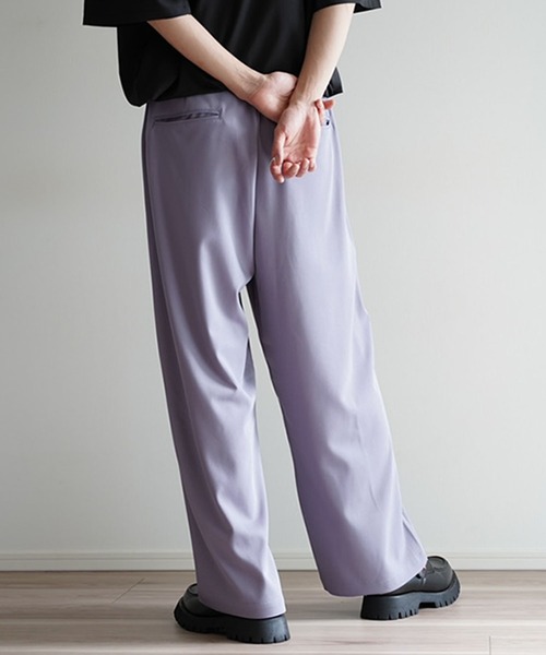 LILL（リル）の「【セットアップ 2点セット】ポリトロストレッチドレープリラクシング半袖ビッグポケットジップシャツ+ワイドパンツ（セットアップ・メンズ・ブラック/ネイビー/ブラウン/グレー/オフホワイト/グレー系/ダークブラウン/ブルー・S/M/L/XL）」の20枚目の写真