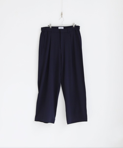 LILL（リル）の「【セットアップ 2点セット】ポリトロストレッチドレープリラクシング半袖ビッグポケットジップシャツ+ワイドパンツ（セットアップ・メンズ・ブラック/ネイビー/ブラウン/グレー/オフホワイト/グレー系/ダークブラウン/ブルー・S/M/L/XL）」の13枚目の写真