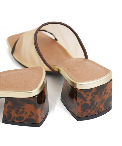 NOFALL（ノーフォール）の「シアースクエアデザインヒールサンダル（サンダル・レディース・ホワイト/ブラック/ダークブラウン/グレイッシュベージュ・SS/S/M/L/LL/3L）」の9枚目の写真