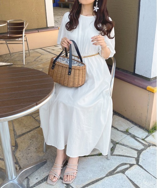 apres jour（アプレジュール）の「バックリボンパフワンピース【ZOZOTOWN限定アイテム】（ワンピース・レディース・オフホワイト/ブラック/ベージュ・フリー/X-LARGE）」の7枚目の写真