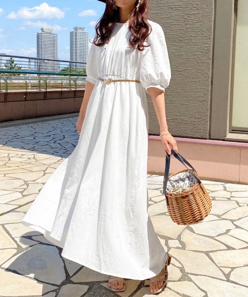 apres jour（アプレジュール）の「バックリボンパフワンピース【ZOZOTOWN限定アイテム】（ワンピース・レディース・オフホワイト/ブラック/ベージュ・フリー/X-LARGE）」の8枚目の写真