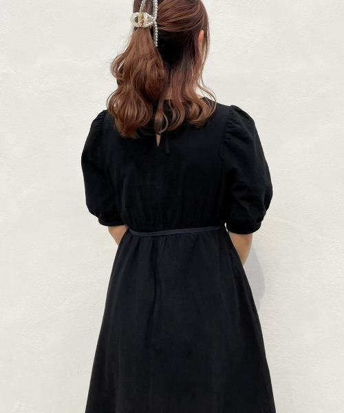 apres jour（アプレジュール）の「バックリボンパフワンピース【ZOZOTOWN限定アイテム】（ワンピース・レディース・オフホワイト/ブラック/ベージュ・フリー/X-LARGE）」の13枚目の写真