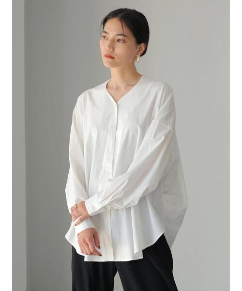 新作 完売色 新品未使用 papier Holic Blouse / White AMERICAN HOLIC（アメリカンホリック）の「Vネックスキッパーシャツ