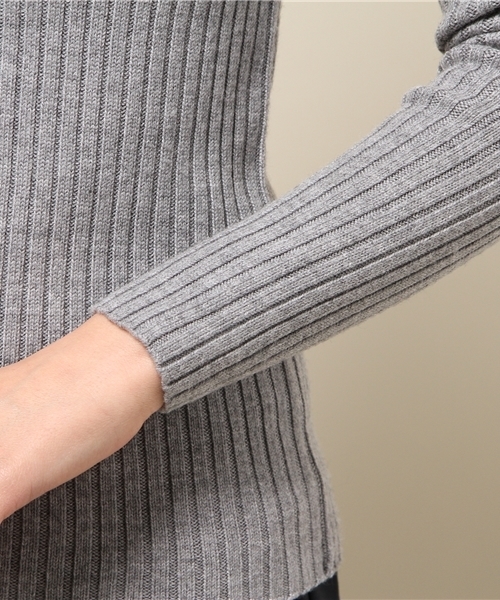 ELFORBR（エルフォーブル）の「ワイドリブボートネックプルオーバー（ニット/セーター・レディース・グレー/ネイビー・MEDIUM）」の3枚目の写真
