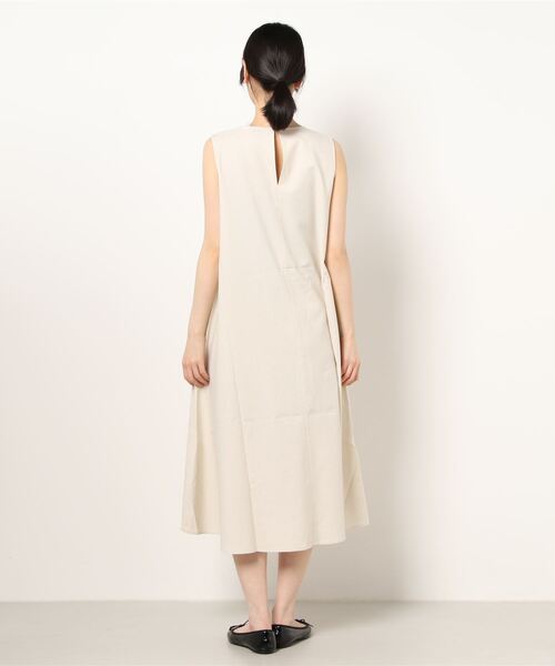 LOWRYS FARM（ローリーズファーム）の「Ａラインカラーノースリーブワンピース　947636（ワンピース・レディース・グリーン/アイボリー/オレンジ/パープル/ブラック/オレンジ系その他/ホワイト/ブラック系その他/ライム/パープル系その他・FREE）」の13枚目の写真