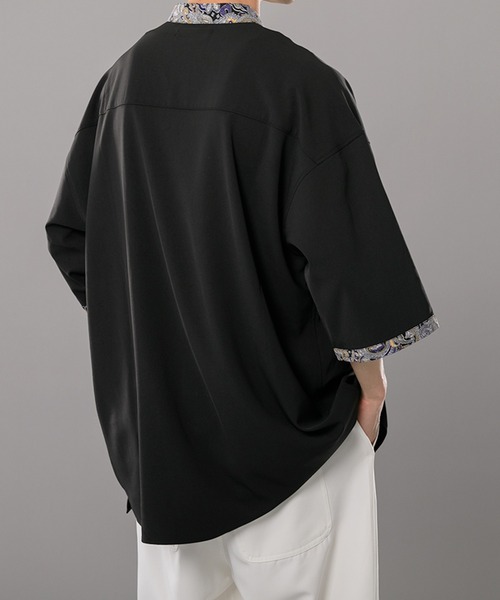 kutir（クティール）の「総柄クレリックトロミシャツ（シャツ/ブラウス・メンズ・ブラック/ダークグリーン・MEDIUM/LARGE）」の3枚目の写真