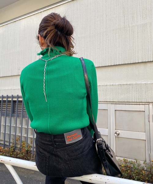 WHO'S WHO gallery（フーズフーギャラリー）の「ダメージスライドリブニット（ニット/セーター・レディース・ブラック/オフホワイト/ライム/オレンジ/ブルー/グリーン・FREE）」の11枚目の写真