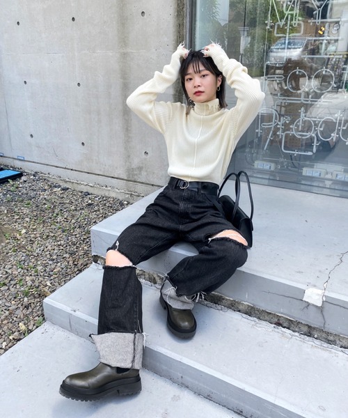 WHO'S WHO gallery（フーズフーギャラリー）の「ダメージスライドリブニット（ニット/セーター・レディース・ブラック/オフホワイト/ライム/オレンジ/ブルー/グリーン・FREE）」の21枚目の写真