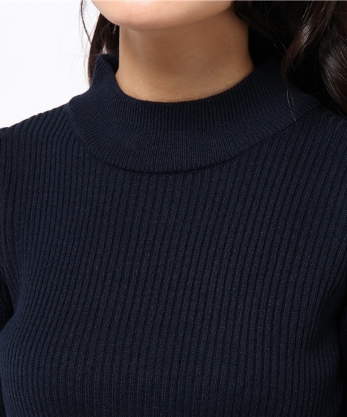one after another NICE CLAUP（ワンアフターアナザーナイスクラップ）の「プチハイネックプルオーバーリブ無地（ニット/セーター・レディース・オフホワイト/サックスブルー/パープル/クリーム/ネイビー/ブラック・FREE）」の10枚目の写真