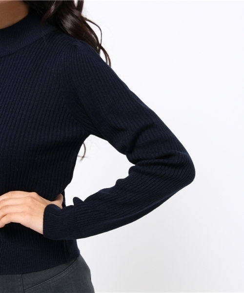 one after another NICE CLAUP（ワンアフターアナザーナイスクラップ）の「プチハイネックプルオーバーリブ無地（ニット/セーター・レディース・オフホワイト/サックスブルー/パープル/クリーム/ネイビー/ブラック・FREE）」の11枚目の写真