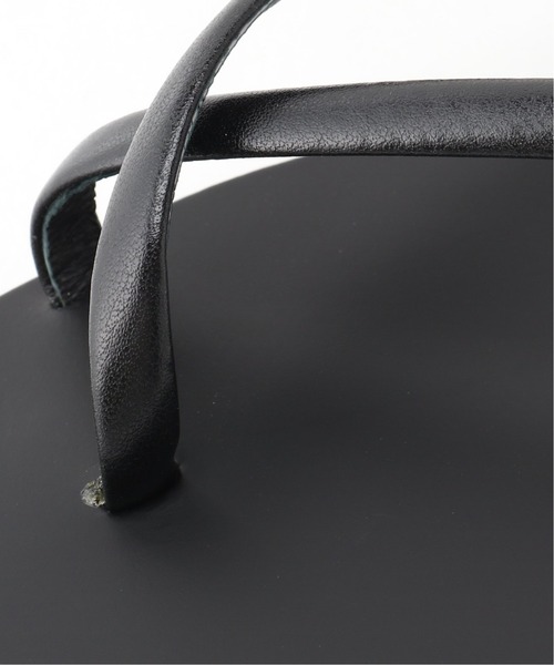 NICOLAS LAINAS（ニコラスライナス）の「NICOLAS LAINAS チューブクロストングサンダル（サンダル・レディース・ブラック/ゴールド/ベージュ系その他・35/36/38/37/39）」の11枚目の写真