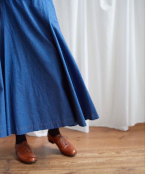 Lene（レネ）の「5oz デニム サーキュラースカート（スカート・レディース・ブルー/ネイビー・FREE）」の10枚目の写真