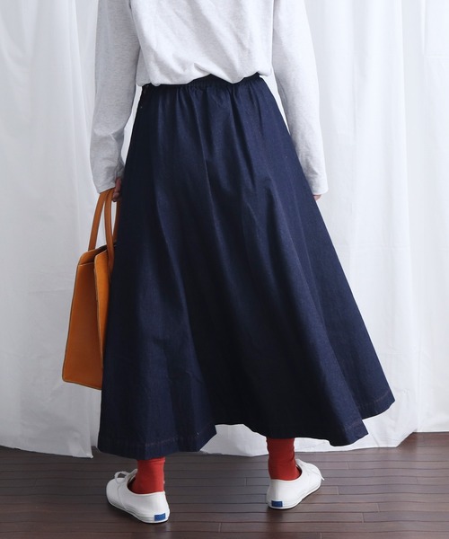 Lene（レネ）の「5oz デニム サーキュラースカート（スカート・レディース・ブルー/ネイビー・FREE）」の7枚目の写真