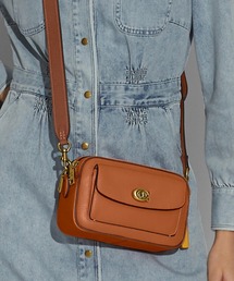 COACH（コーチ）の「ウィロウ カメラ バッグ カラーブロック
