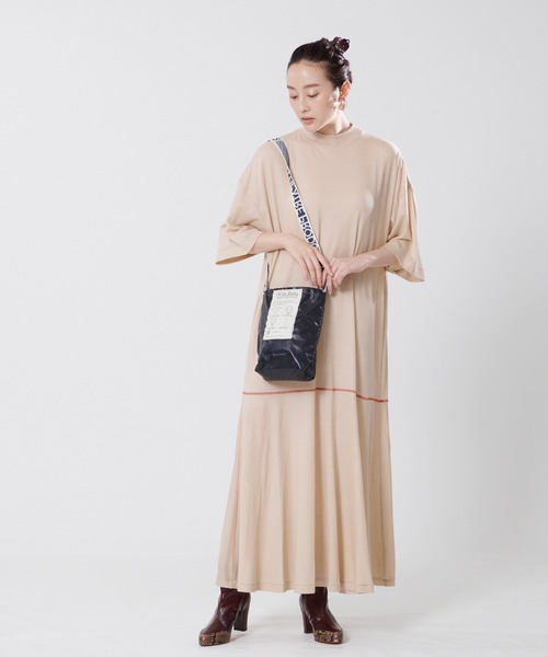 THEATRE PRODUCTS（シアタープロダクツ）の「HOZUBAG ボトルサコッシュ（ショルダーバッグ・レディース・ブラック/ベージュ/パープル・FREE）」の11枚目の写真