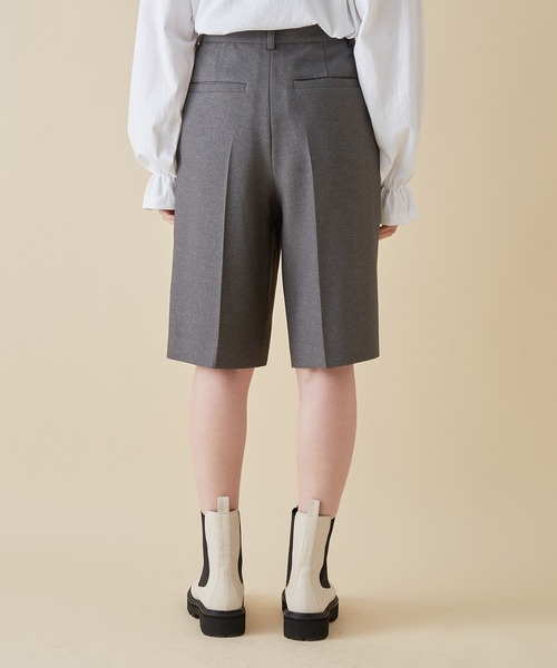 MADEMOISELLE ROPE'（マドモアゼル ロペ）の「<春まで使える>ツイルストレッチハーフパンツ（その他パンツ・レディース・チャコールグレー/ライトグリーン・36/38）」の9枚目の写真