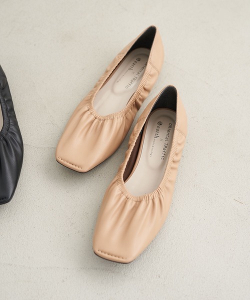 ORiental TRaffic(オリエンタルトラフィック)の「ORiental TRaffic ギャザーパンプス *(パンプス・レディース・ベージュ/ブラック/ミント・L/S/M)」の1枚目の写真