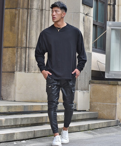 JOKER（ジョーカー）の「【JOKER】オーバーサイズビッグシルエット6色展開長袖Tシャツ/カラーリング無地BIGロンT ペールトーン長袖ビッグtシャツ メンズ 秋服（Tシャツ/カットソー・メンズ・オフホワイト/ブラック/ダークグリーン/ピンク/グレー系その他/ベージュ・M/L/XL）」の16枚目の写真