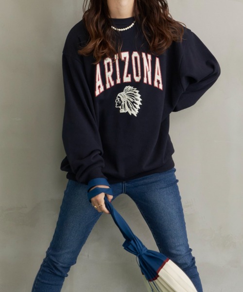 AIC.（エーアイシー）の「ARIZONAロゴプリントビッグ裏毛スウェット（スウェット・レディース・オフホワイト/グレー/チャコールグレー/ネイビー・FREE）」の7枚目の写真