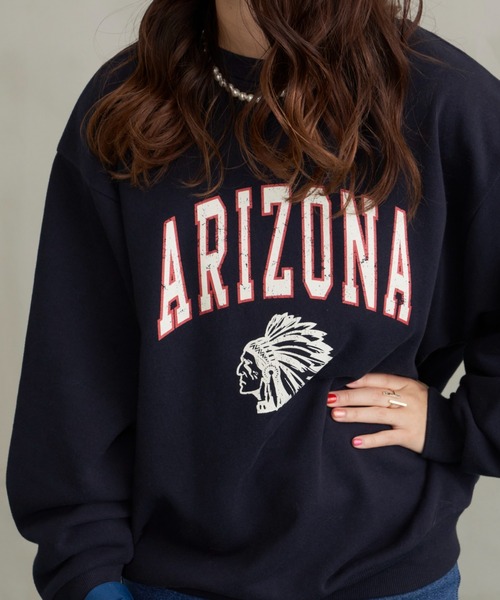 AIC.（エーアイシー）の「ARIZONAロゴプリントビッグ裏毛スウェット（スウェット・レディース・オフホワイト/グレー/チャコールグレー/ネイビー・FREE）」の10枚目の写真