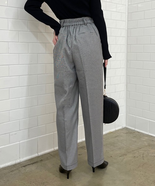 Chico（チコ）の「【LINNEE】スラックスロングパンツ（スラックス・レディース・ブラック/ブラウン/チェック/グレイッシュベージュ・FREE）」の15枚目の写真