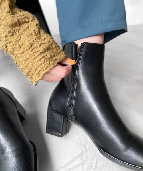 Solace（ソレイス）の「ワイドスクエアトゥミドルブーツ（ブーツ・レディース・ベージュ/アイボリー/ブラック・LL/M/L）」の8枚目の写真