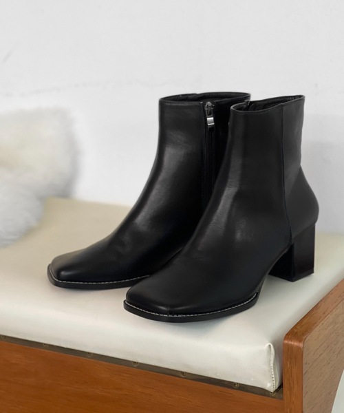 Solace（ソレイス）の「ワイドスクエアトゥミドルブーツ（ブーツ・レディース・ベージュ/アイボリー/ブラック・LL/M/L）」の9枚目の写真