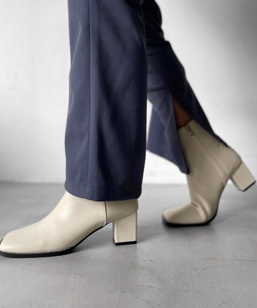 Solace（ソレイス）の「ワイドスクエアトゥミドルブーツ（ブーツ・レディース・ベージュ/アイボリー/ブラック・LL/M/L）」の20枚目の写真