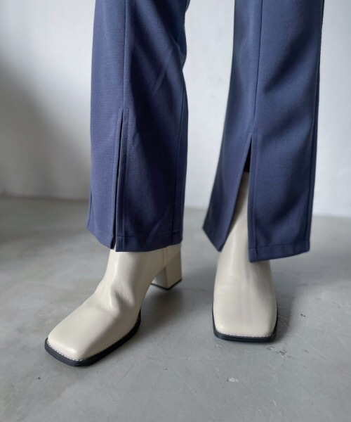 Solace（ソレイス）の「ワイドスクエアトゥミドルブーツ（ブーツ・レディース・ベージュ/アイボリー/ブラック・LL/M/L）」の19枚目の写真