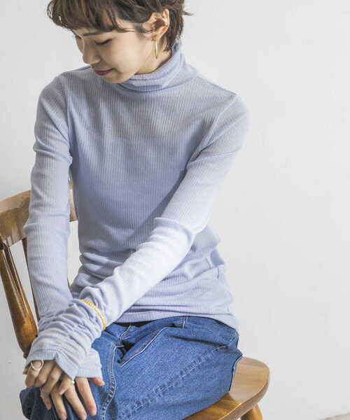 URBAN RESEARCH（アーバンリサーチ）の「シャーリングスリーブタートルネックカットソー（Tシャツ/カットソー・レディース・ライトグレー/ブラウン/グリーン/ライトブルー・FREE）」の12枚目の写真