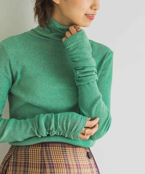 URBAN RESEARCH（アーバンリサーチ）の「シャーリングスリーブタートルネックカットソー（Tシャツ/カットソー・レディース・ライトグレー/ブラウン/グリーン/ライトブルー・FREE）」の18枚目の写真