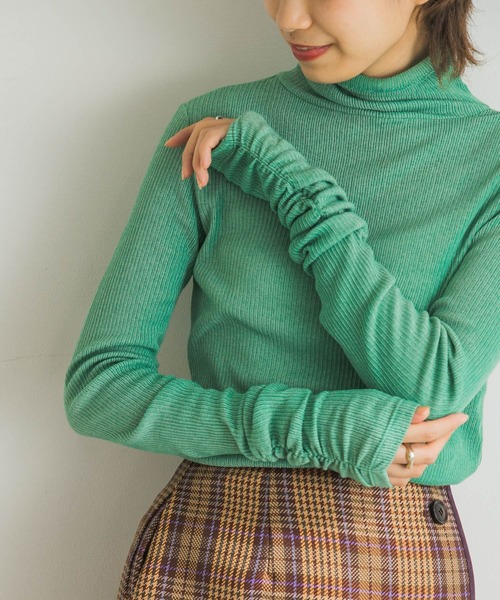 URBAN RESEARCH（アーバンリサーチ）の「シャーリングスリーブタートルネックカットソー（Tシャツ/カットソー・レディース・ライトグレー/ブラウン/グリーン/ライトブルー・FREE）」の19枚目の写真