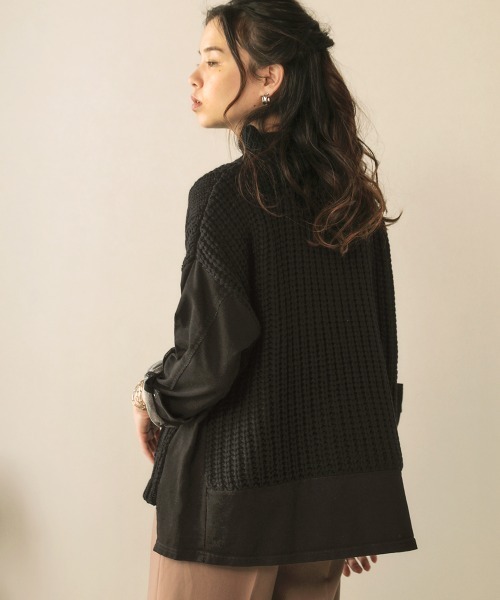 Bou Jeloud(ブージュルード)の「モックネックデニムコンビニット(ニット/セーター・レディース・ブラック/ベージュ/グレー/マスタード・FREE)」の2枚目の写真