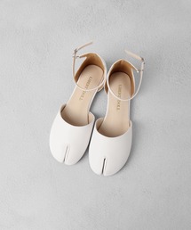 LibertyDoll（リバティードール）の「LibertyDoll セパレートストラップ足袋ローヒールパンプス（パンプス）」