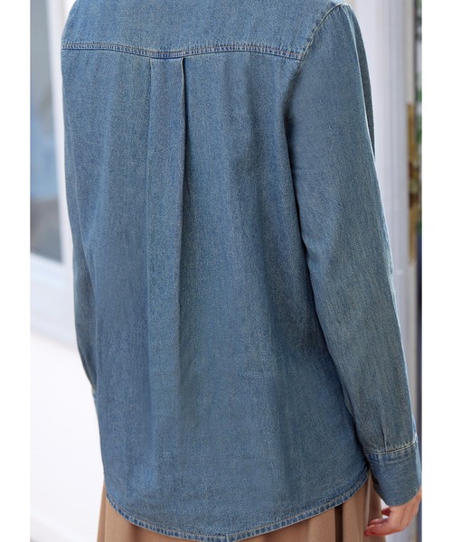 STYLE DELI（スタイルデリ）の「ベーシックデニムシャツ（シャツ/ブラウス・レディース・ブルー・MEDIUM）」の21枚目の写真