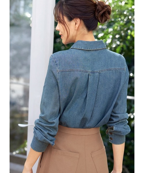 STYLE DELI（スタイルデリ）の「ベーシックデニムシャツ（シャツ/ブラウス・レディース・ブルー・MEDIUM）」の15枚目の写真