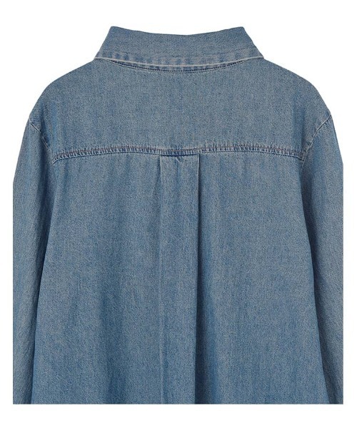 STYLE DELI（スタイルデリ）の「ベーシックデニムシャツ（シャツ/ブラウス・レディース・ブルー・MEDIUM）」の13枚目の写真
