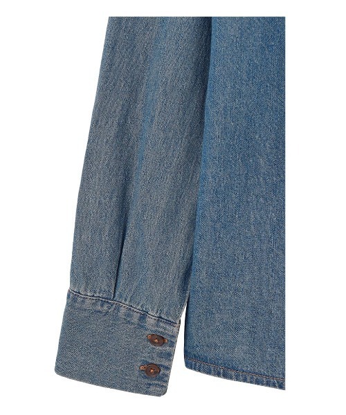 STYLE DELI（スタイルデリ）の「ベーシックデニムシャツ（シャツ/ブラウス・レディース・ブルー・MEDIUM）」の5枚目の写真