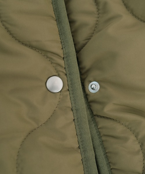 ＡＮＤＪ（アンドジェイ）の「ボア切替キルティングノーカラーコート（ダウンジャケット/コート・レディース・カーキ/モカ・M）」の11枚目の写真