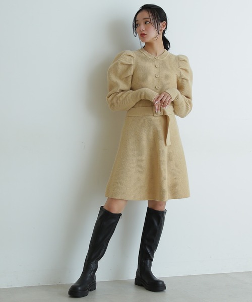 FREE'S MART（フリーズマート）の「◆ボリュームスリーブミニ丈ニットワンピース（ワンピース・レディース・ブラック/ベージュ/イエロー・FREE）」の5枚目の写真